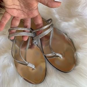 Vince Camuto Sandals Silver Strappy Rhinestone Thongs Size 9.5